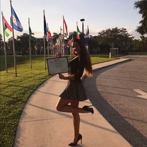 Meet your Posher, Kayla